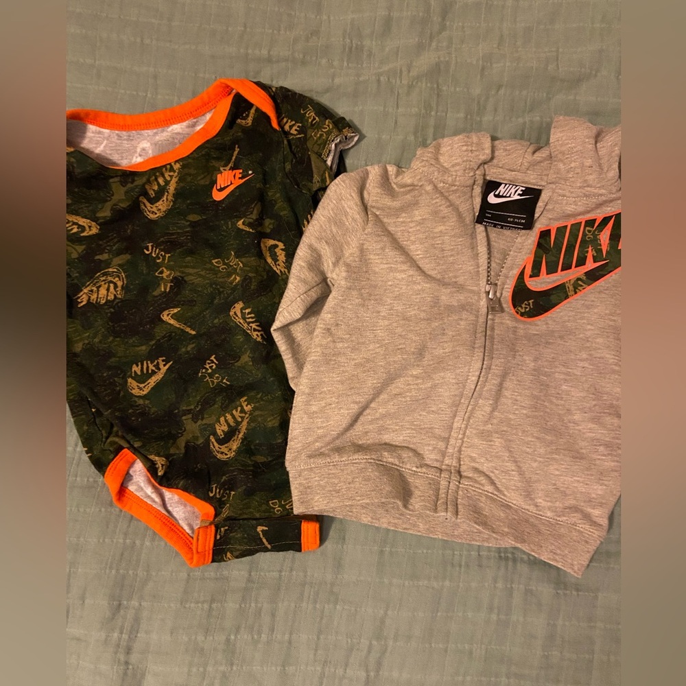 Nike onesie and sweatshirt 9m